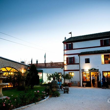 Country House La Cipolla D'Oro Potenza Picena Exterior photo